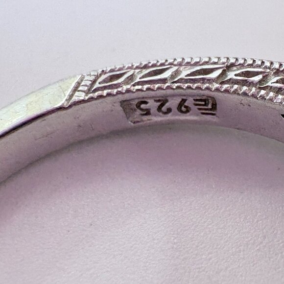 VTG Sterling Silver 925 Cubic Zirconia Prong Set Statement Ring Size 9 - Picture 8 of 11